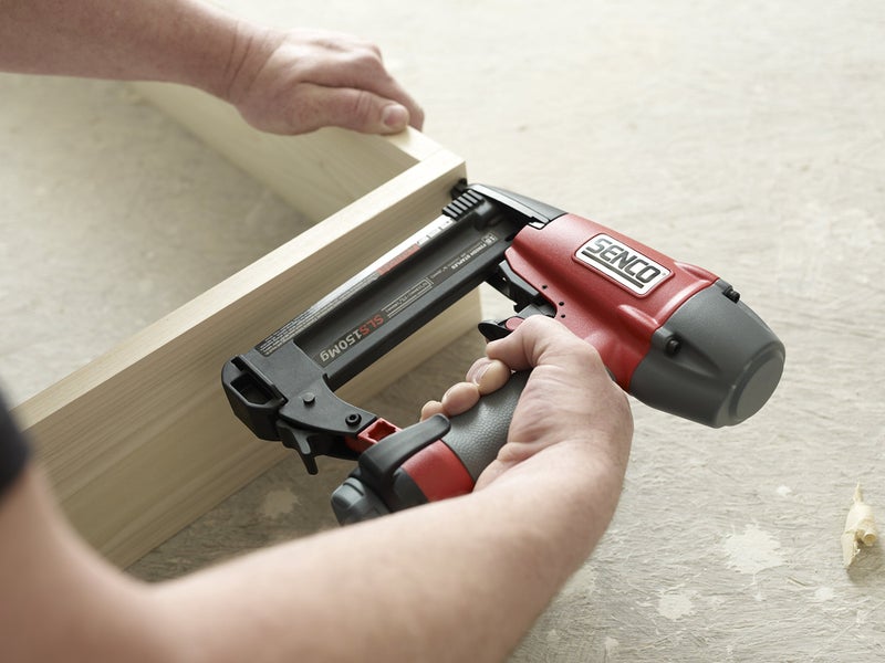 Senco 8C0001N Pneumatic Power Stapler, Medium Wire for Finish Projects Such as Trim, Furniture, and Cabinets - Image 2